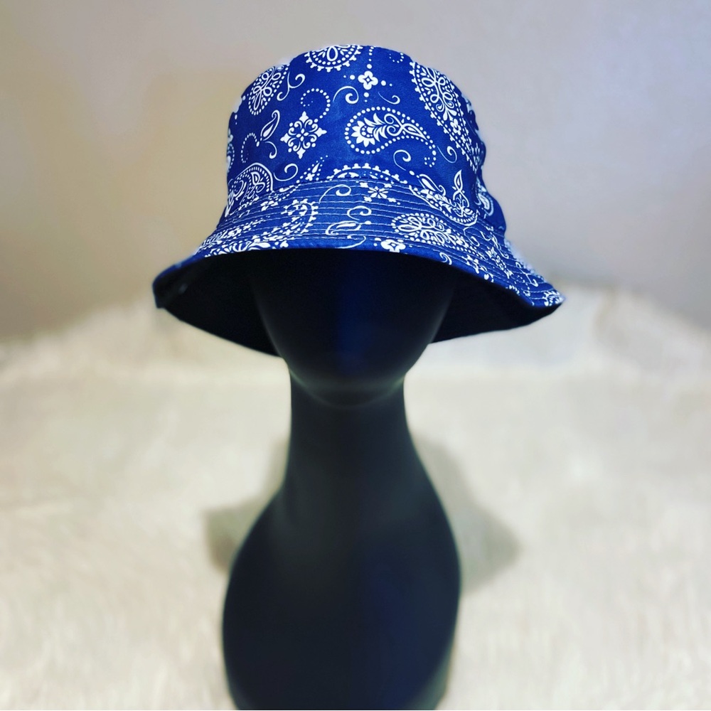 Blue paisley bucket hat